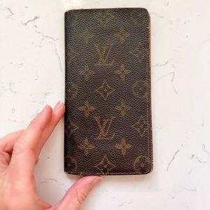 Pre-Loved $245 LOUIS VUITTON Bifold LV Monogram Wallet, Brown